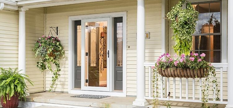 screen door installation in Larkfield-Wikiup